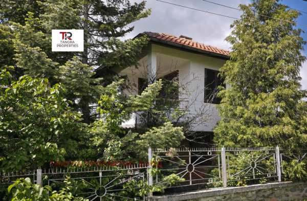 Продава  къща с. Големо Бучино, област Перник
      112 кв.м