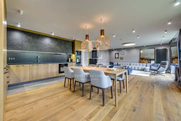 Продава 4-стаен, гр. софия, м-т камбаните