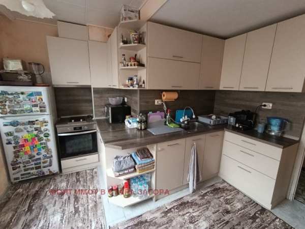 Продава  многостаен град Стара Загора, Железник - център
      96 кв.м