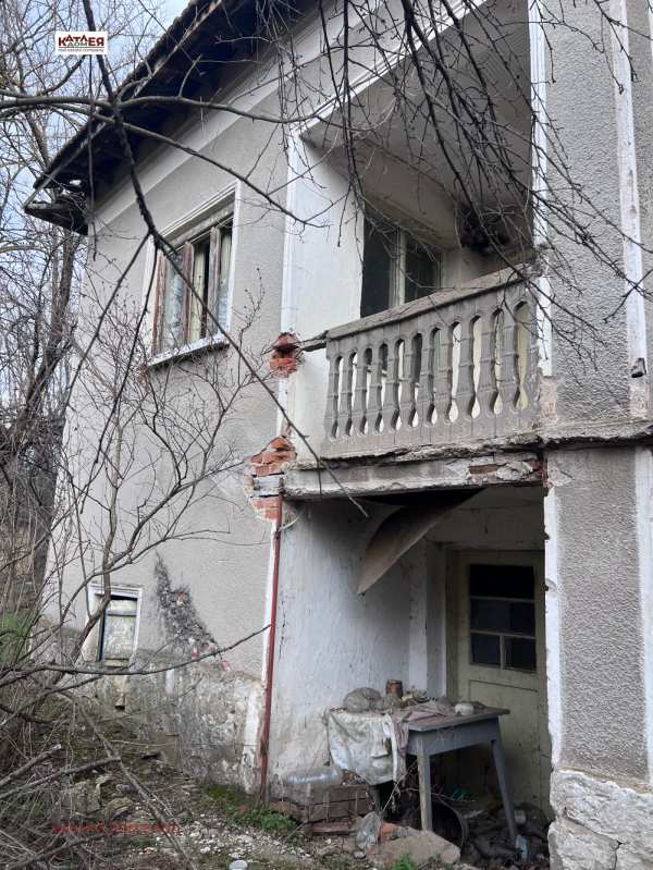 Продава къща, с. нивянин, област враца