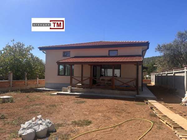 Продава къща, с. богомилово, област стара загора