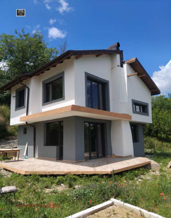 Продава къща, с. соволяно, област кюстендил