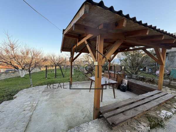 Продава къща, гр. варна, виница