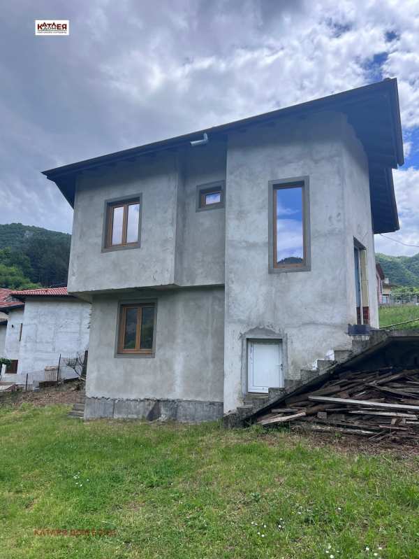 Продава къща, с. згориград, област враца
