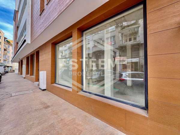 Продава магазин, гр. русе, широк център