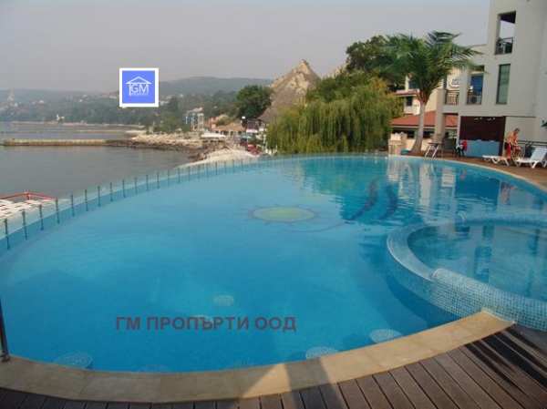 Продава 2-стаен, гр. балчик, област добрич