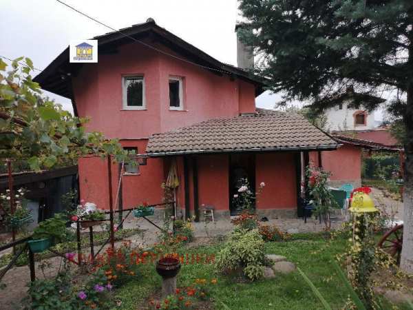 Продава къща, с. рударци, област перник