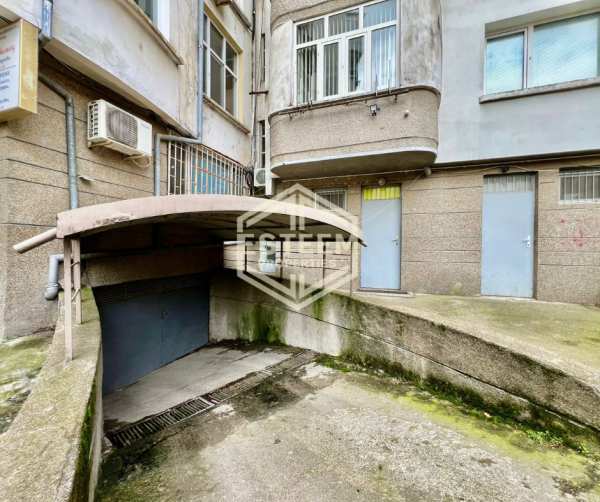 Продава гараж, паркомясто, гр. русе, широк център