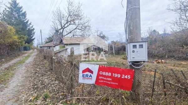 Продава къща, гр. търговище, вилна зона
