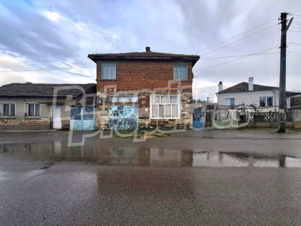 Продава къща, с. мелница, област ямбол