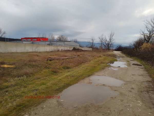 Продава  парцел с. Ягодово, област Пловдив
      4200 кв.м