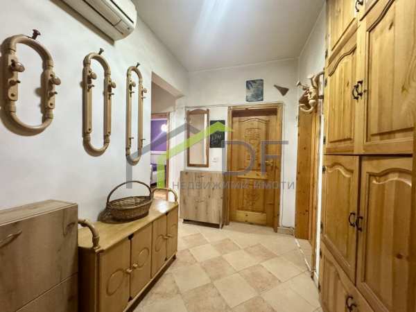 Продава 4-стаен, гр. варна, трошево