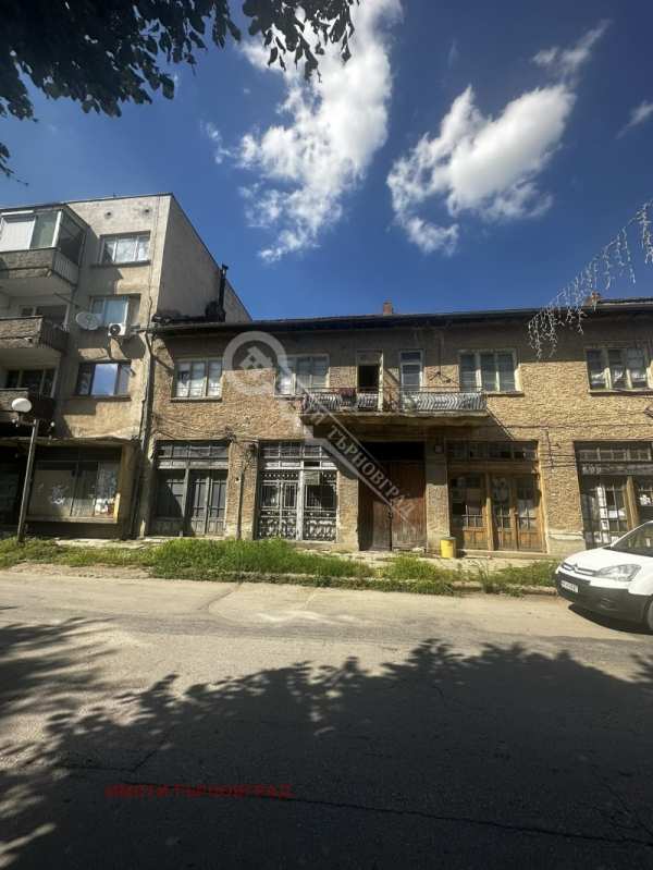 Продава къща, гр. павликени, област велико търново