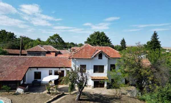 Продава къща, гр. павликени, област велико търново