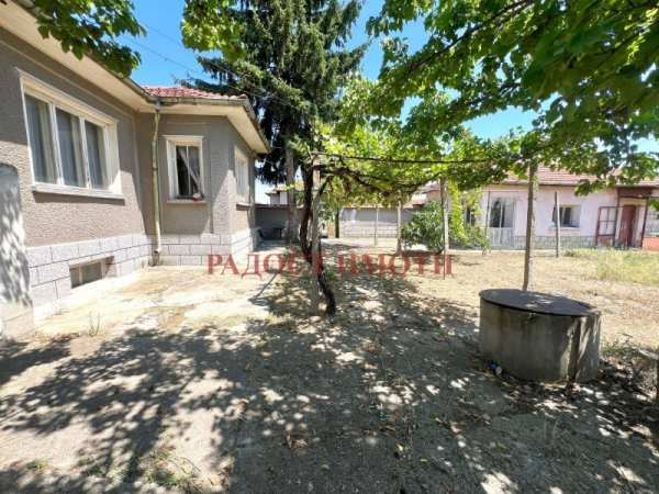 Продава къща, с. градина, област пловдив