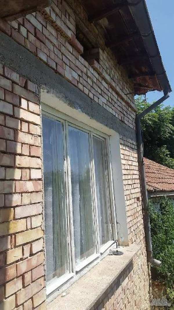 Продава  къща с. Ловнидол, област Габрово
      290 кв.м