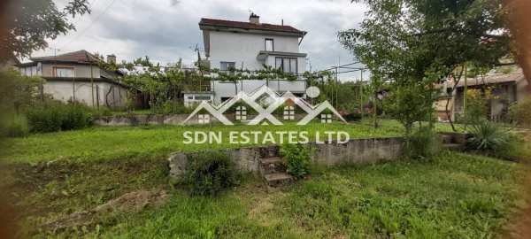 Продава къща, с. средногорово, област стара загора