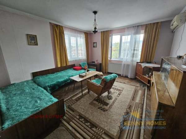 Продава етаж от къща, гр. горна оряховица, област велико търново