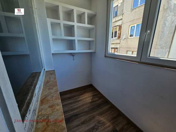 Продава 3-стаен, гр. радомир, област перник