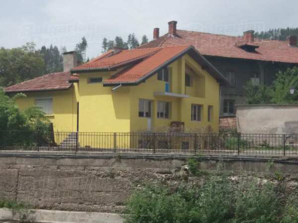 Продава къща, гр. трявна, област габрово