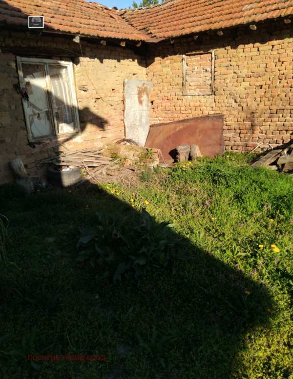 Продава къща, с. яхиново, област кюстендил