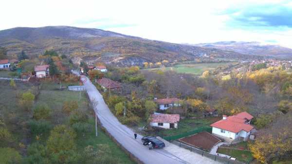 Продава къща, гр. земен, област перник