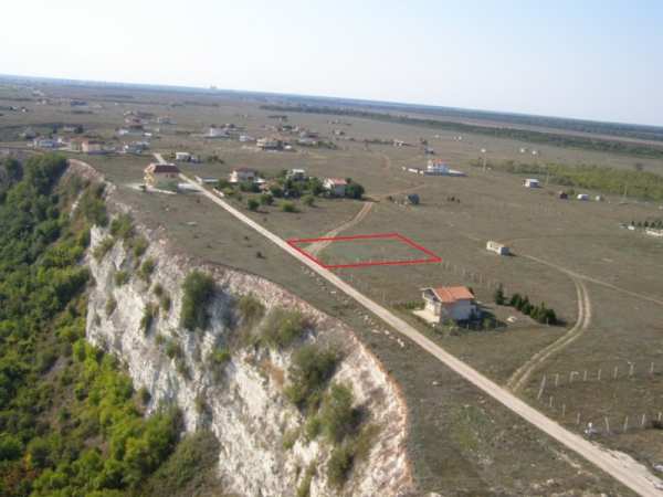 Продава парцел, с. топола, област добрич