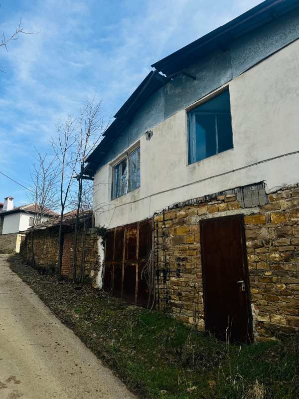 Продава бизнес имот, с. геша, област габрово