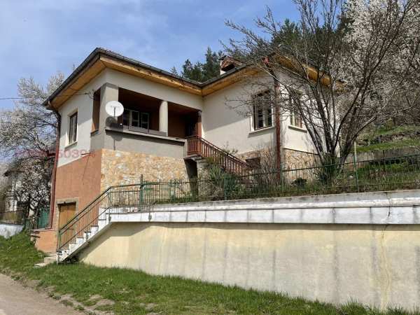 Продава къща, с. филиповци, област перник