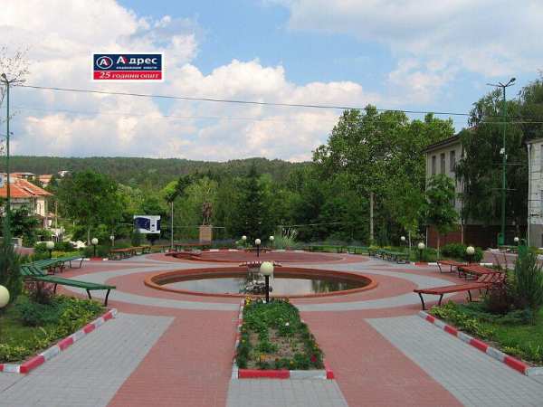 Продава къща, гр. стрелча, област пазарджик