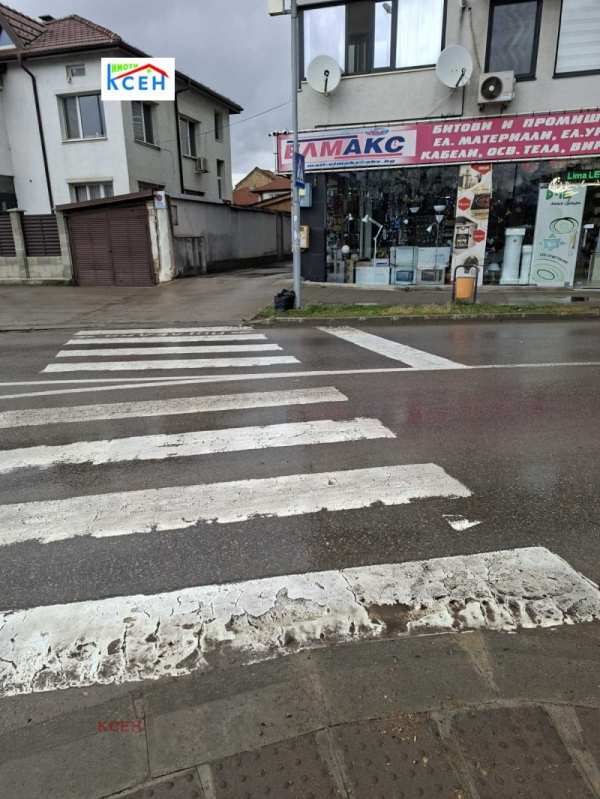 Продава гараж, паркомясто, гр. търговище, център