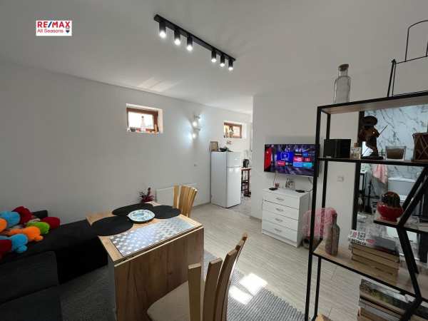 Продава ателие, таван, гр. банско, област благоевград