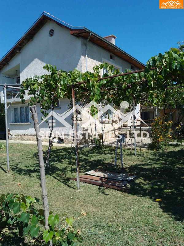 Продава къща, гр. казанлък, област стара загора