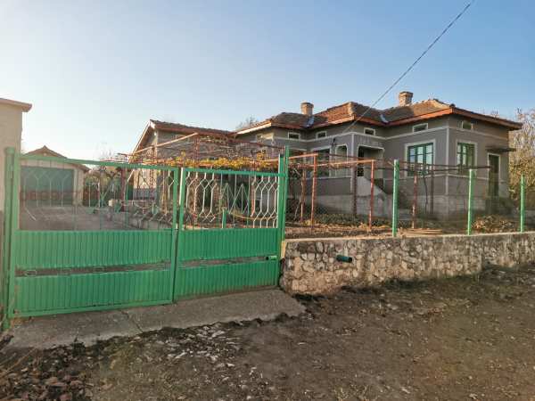 Продава къща, с. сноп, област добрич