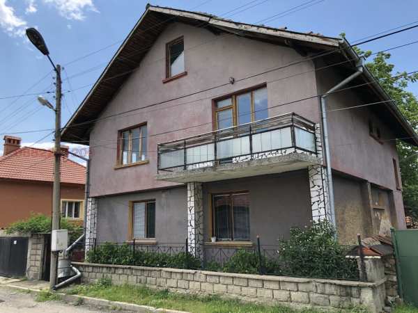 Продава къща, гр. златица, област софия област