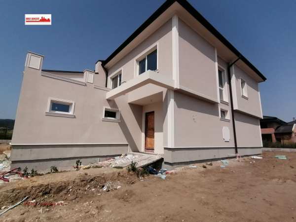 Продава къща, с. първенец, област пловдив