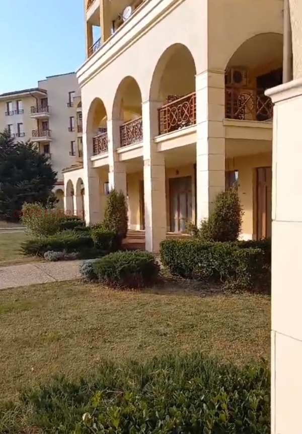 Продава 3-стаен, гр. балчик, област добрич