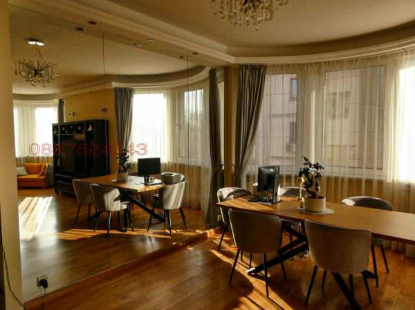 Продава  многостаен град София, Център
      150 кв.м