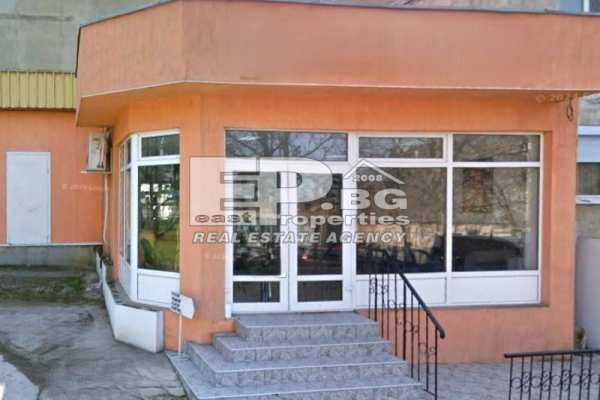 Продава  магазин град Добрич, Балик
      84 кв.м