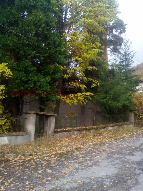 Продава парцел, гр. долна баня, област софия област