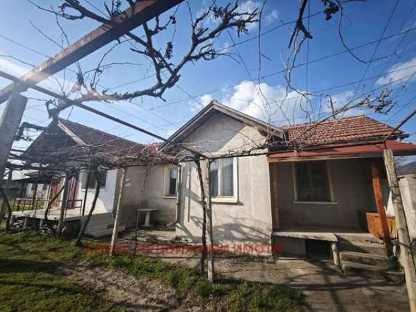 Продава къща, с. тулово, област стара загора