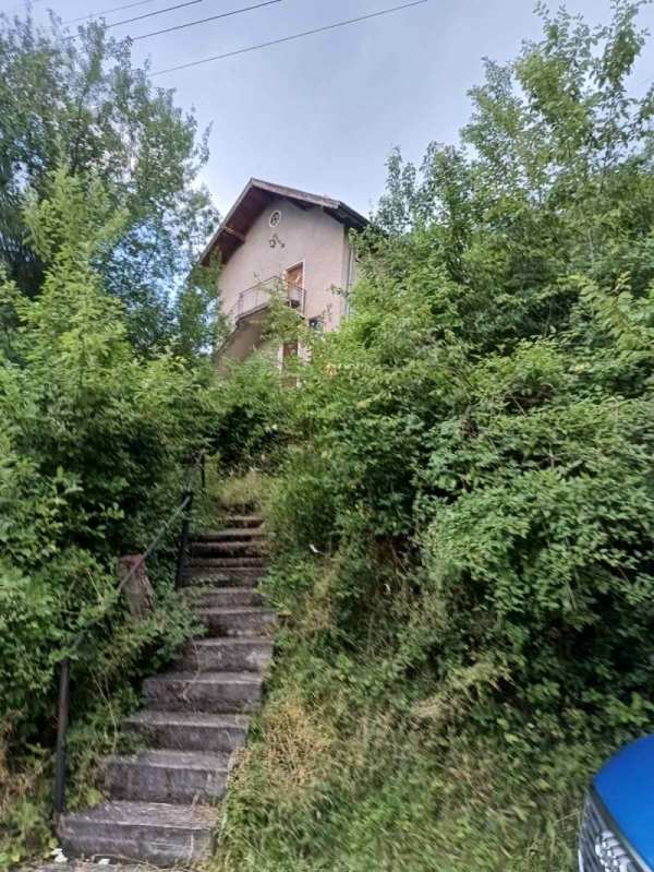 Продава къща, гр. годеч, област софия област