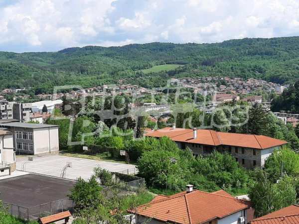 Продава 3-стаен, гр. трявна, област габрово