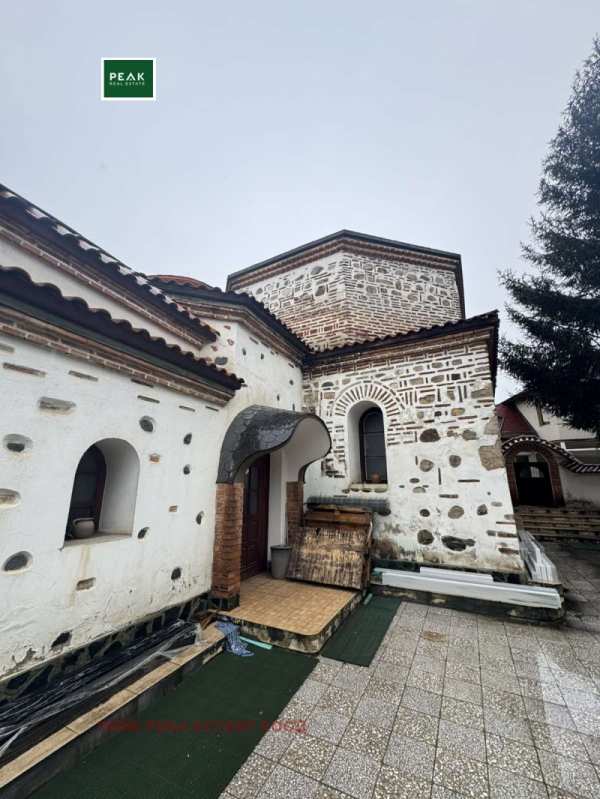 Продава бизнес имот, гр. ихтиман, област софия област