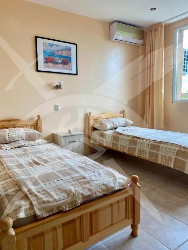 Продава  къща гр. Обзор, област Бургас
      345 кв.м