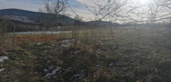 Продава парцел, с. лиляк, област търговище