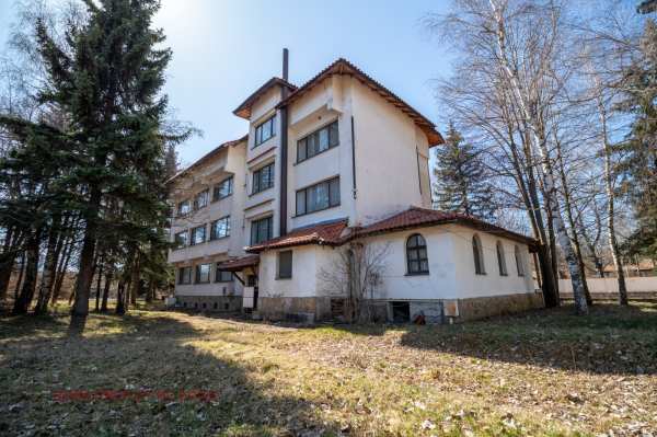 Продава хотел, гр. самоков, област софия област