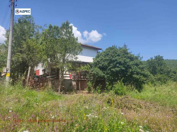Продава къща, с. сулица, област стара загора