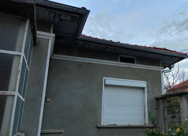 Продава  къща гр. Бяла, област Русе
      200 кв.м