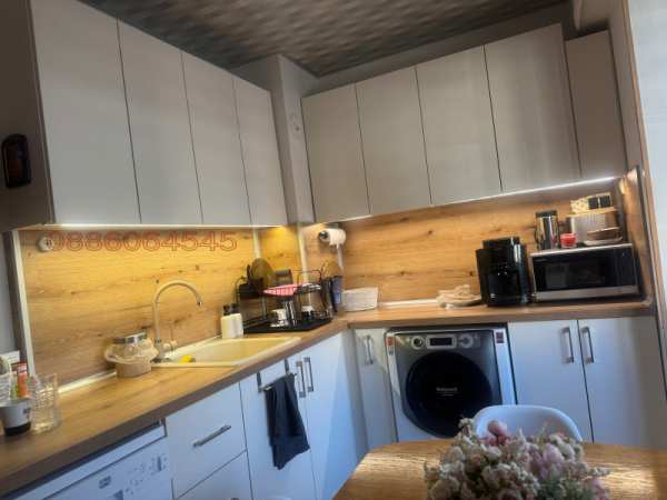 Продава 2-стаен, гр. ловеч, широк център